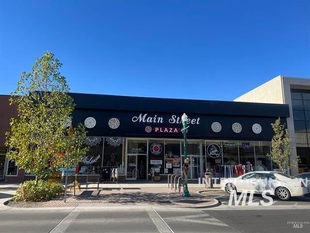 132 S Main Street — photo
