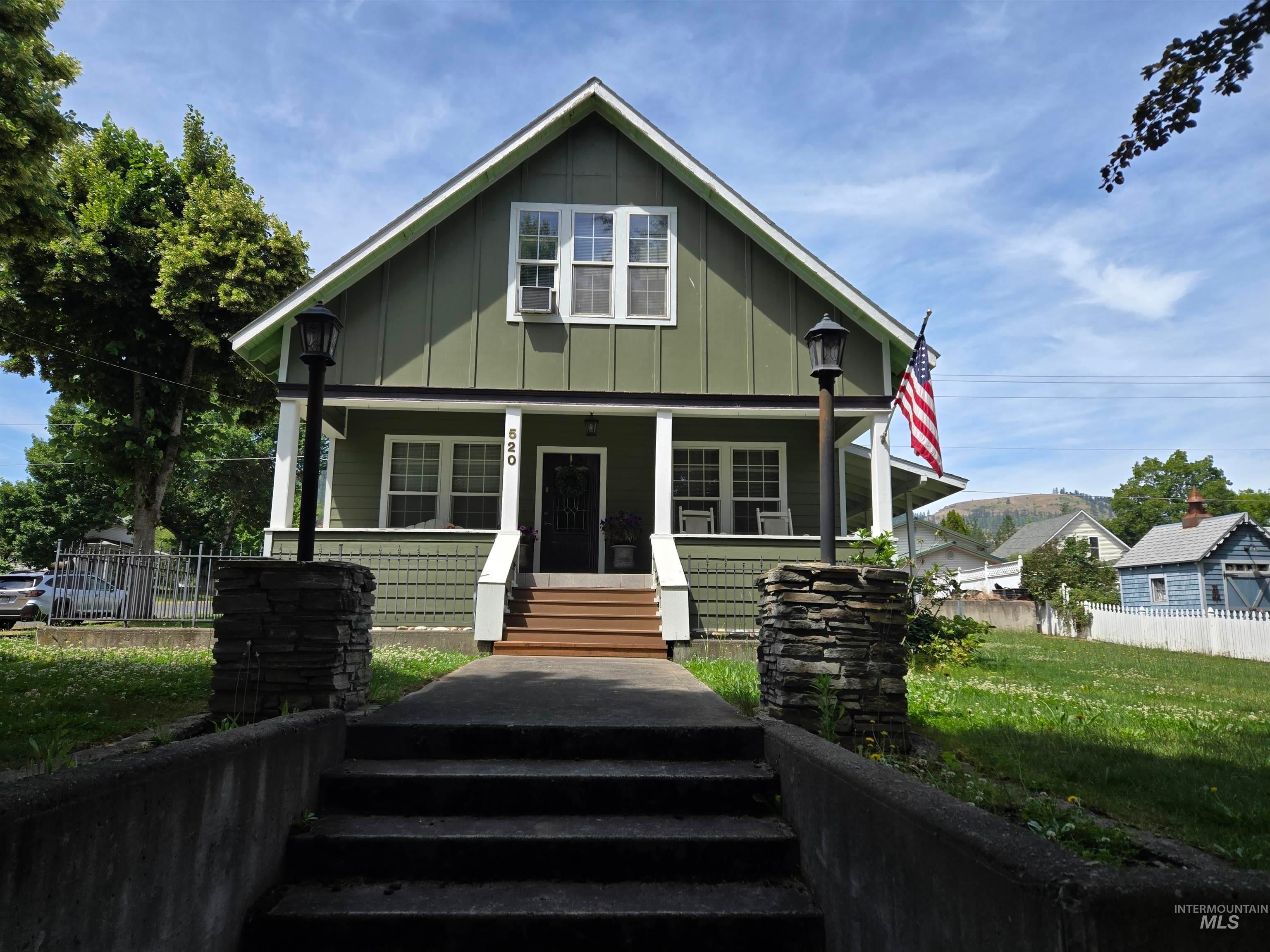 520 Hill St. — photo
