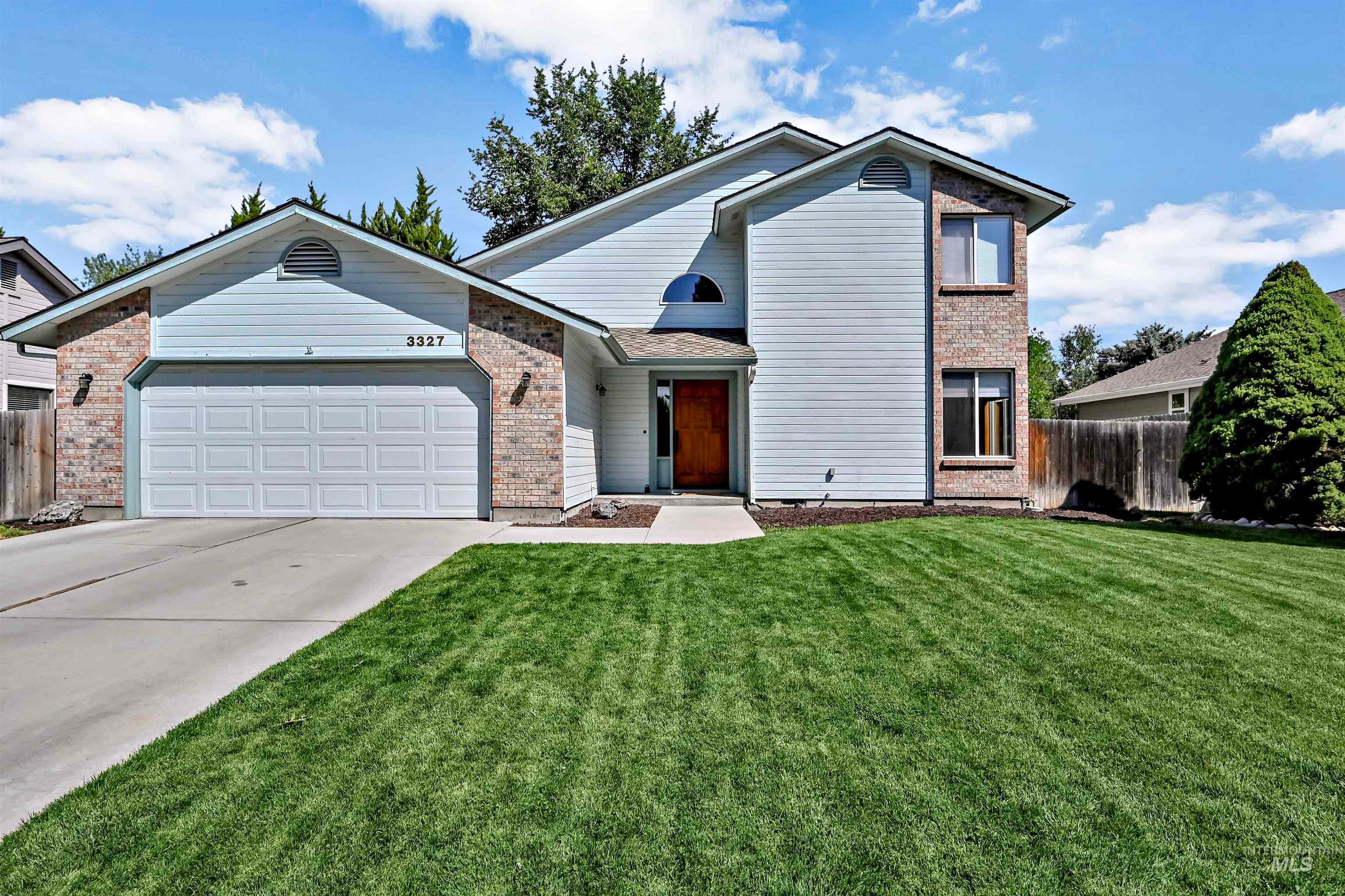 3327 S Crosspoint Ave — photo