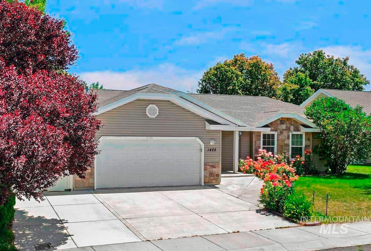 1488 Northern Pine Drive — photo