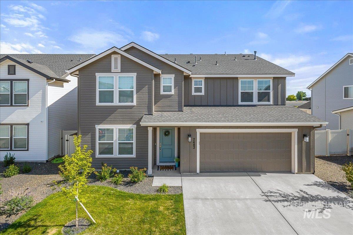 7482 E Edison St — photo