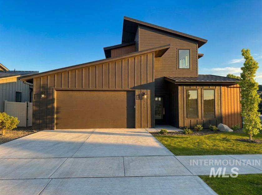 755 W Wrangler — photo