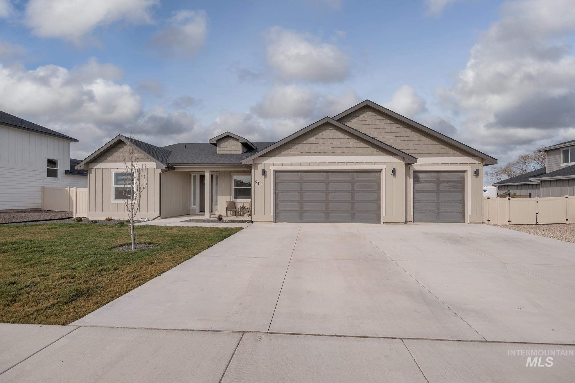 511 Grand Harvest Ave. — photo