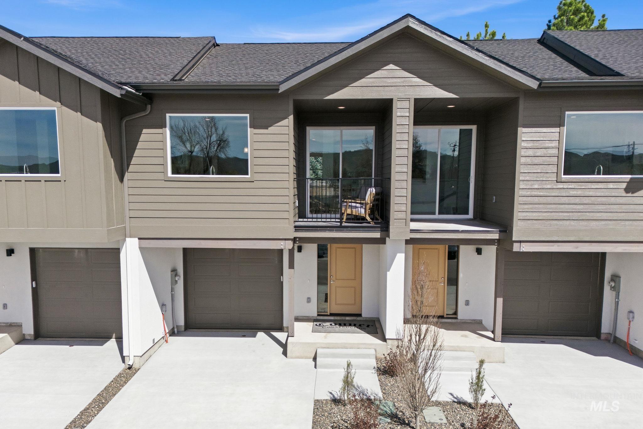514 Diamond Ln. — photo