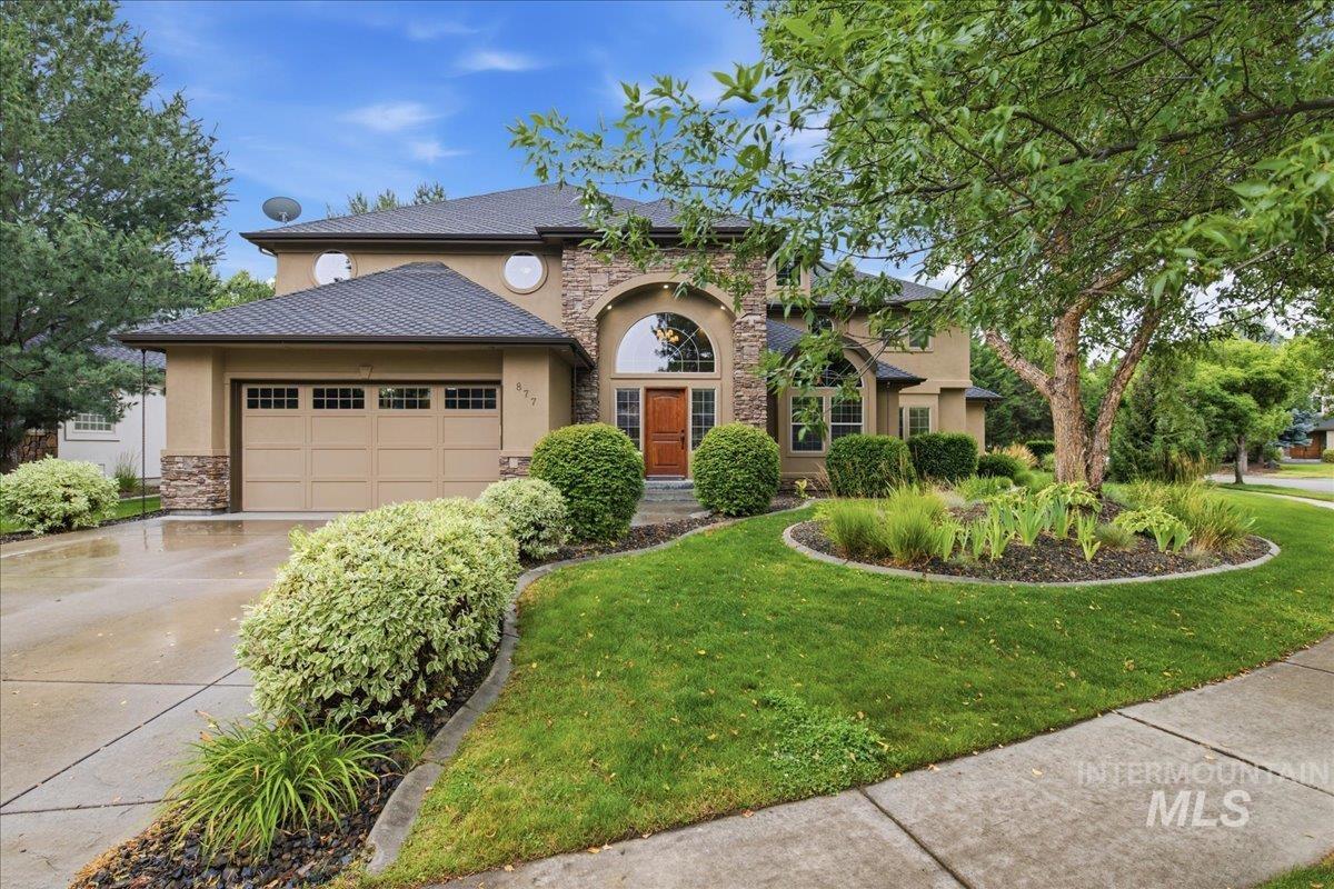 877 W Headwaters Dr. — photo