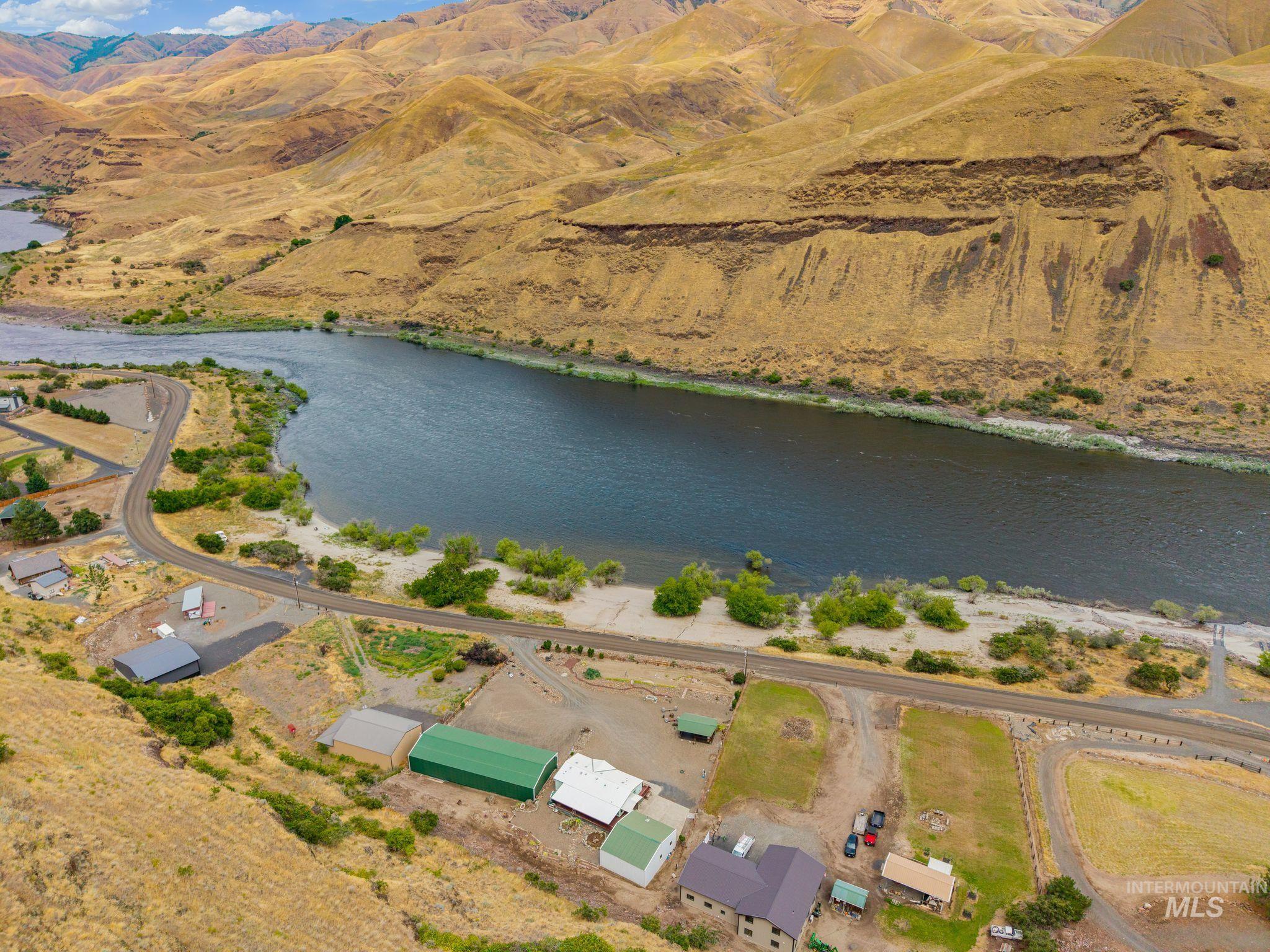 31018 Snake River Rd — photo