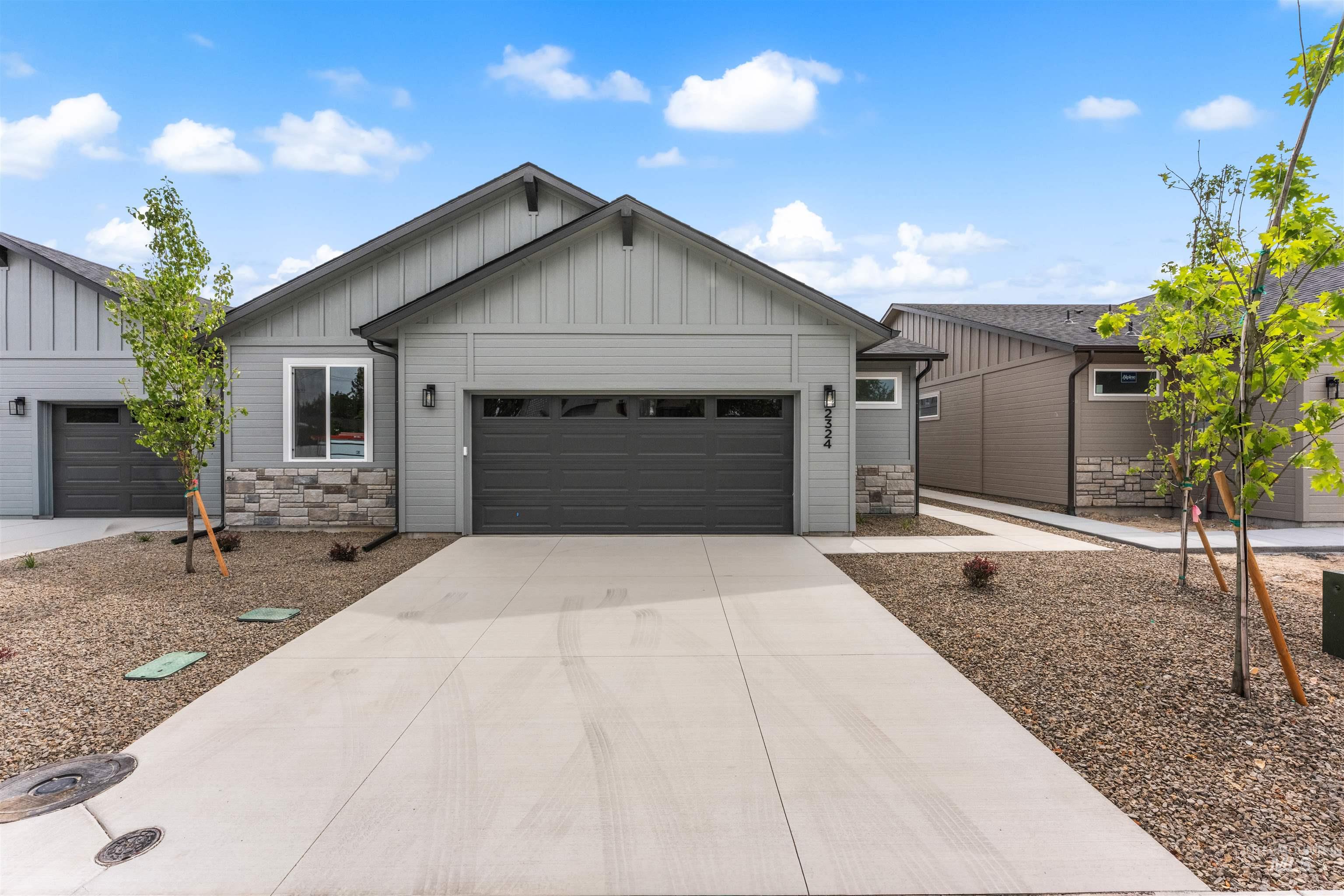 2348 S Bayne Lane — photo