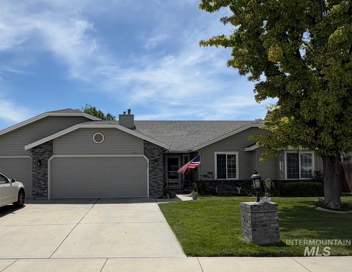 441 War Eagle Way — photo