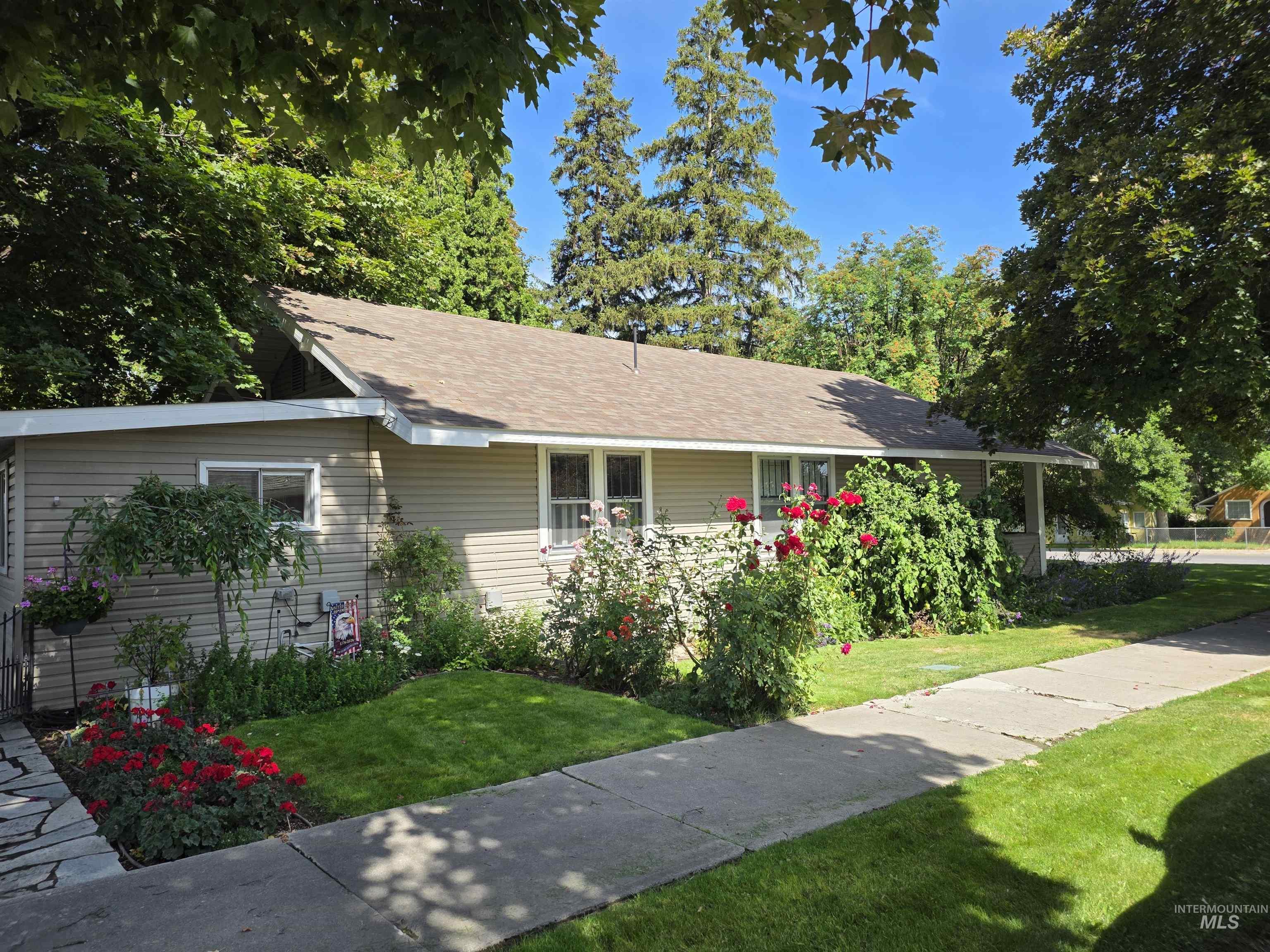421 E Main, Jerome, ID 83338 — photo 2