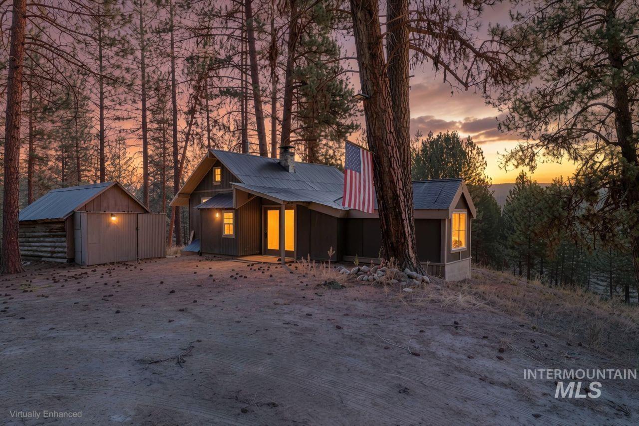 100 Grimes Pass Rd — photo
