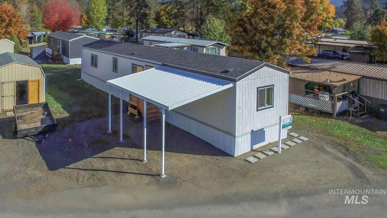 10 Kamloop — photo