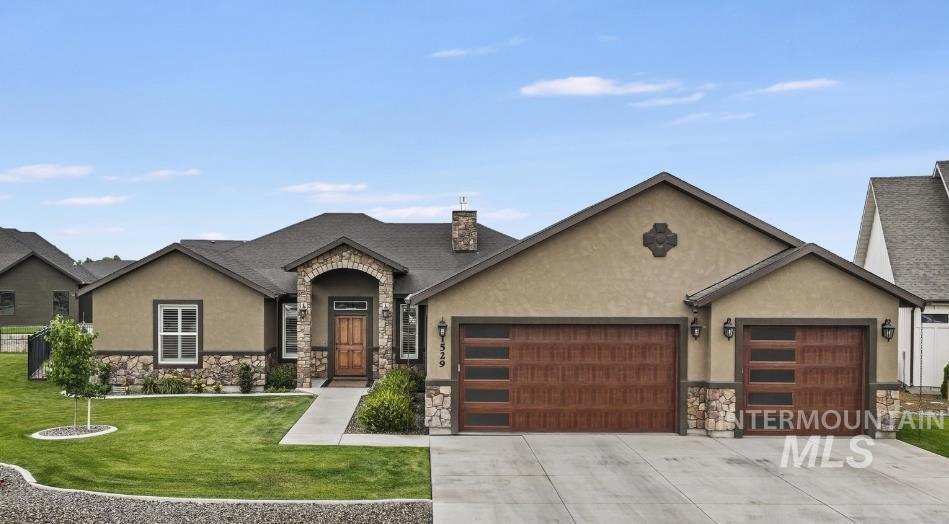 1529 Clear Creek Loop — photo
