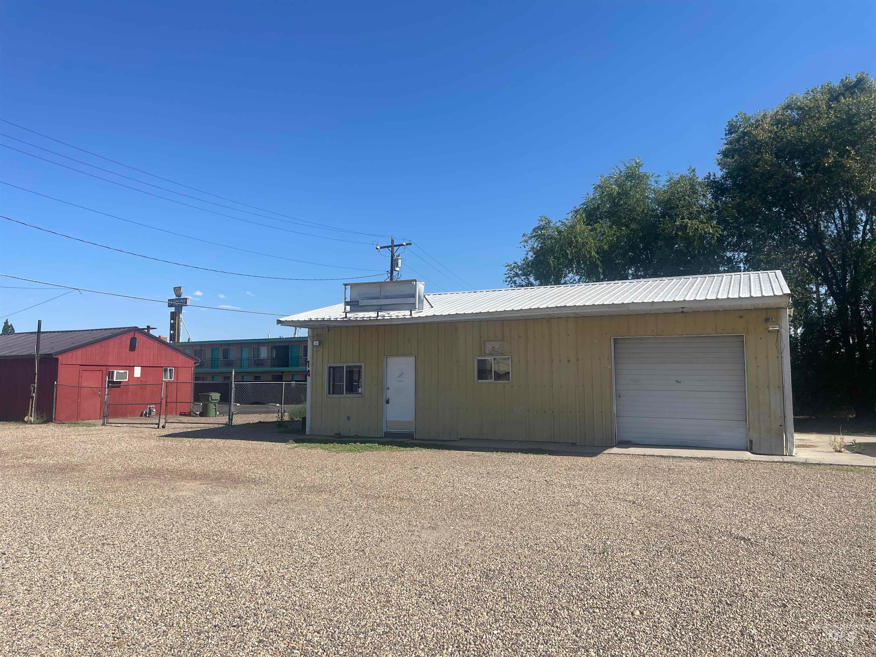 14 N Oregon St — photo