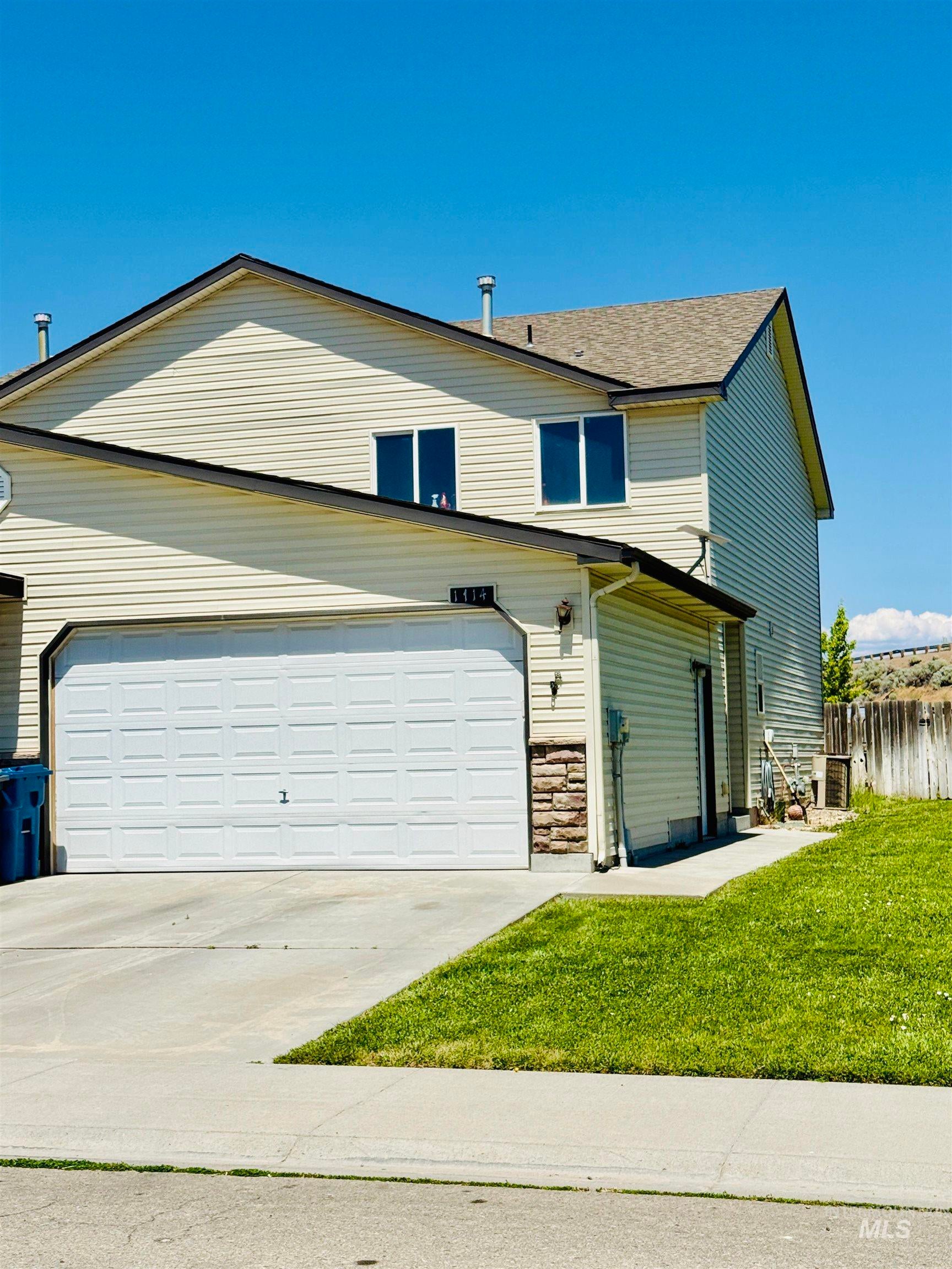 1714 Cinder Loop — photo
