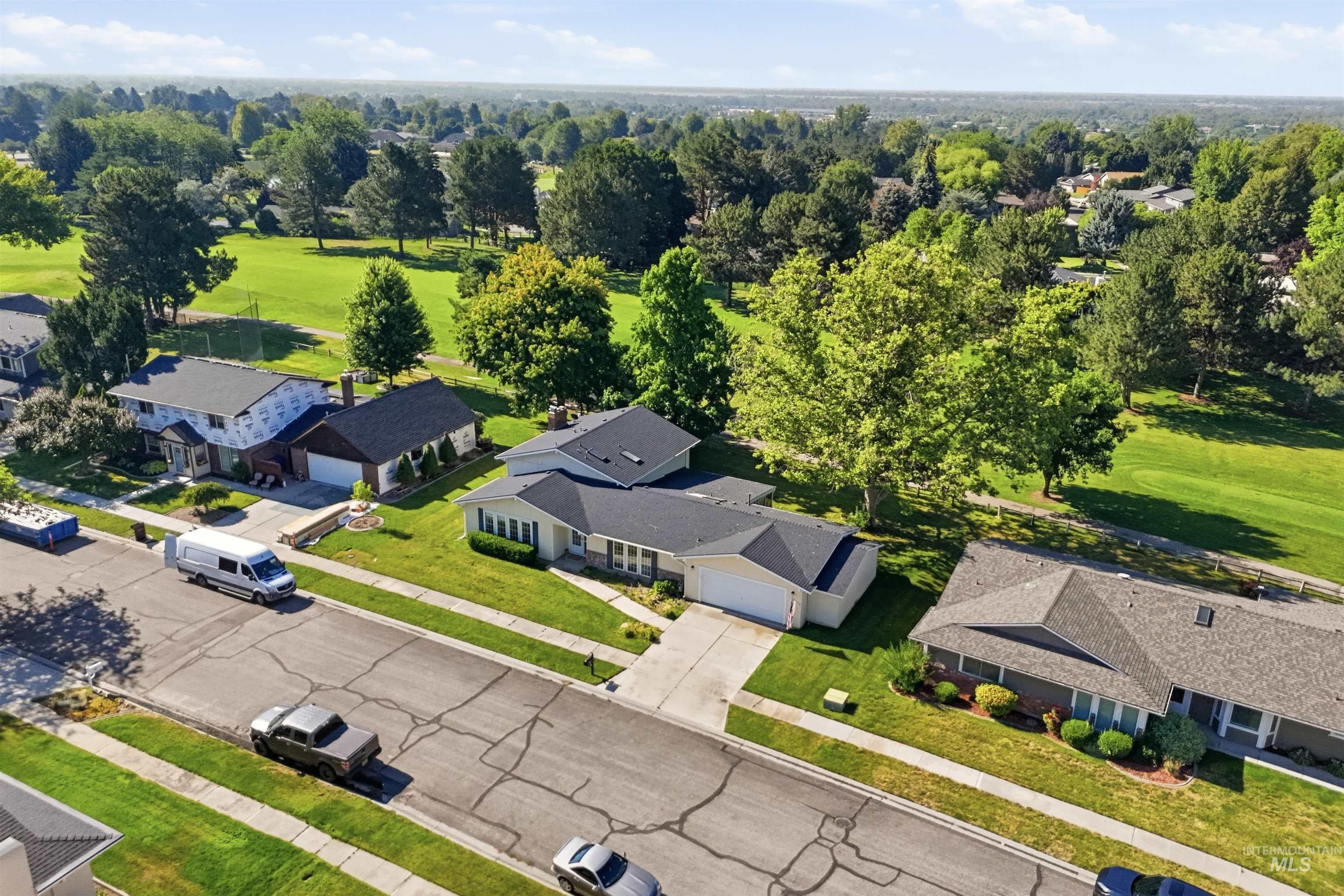 1237 E Cerramar Ct, Eagle, ID 83616 — photo 3