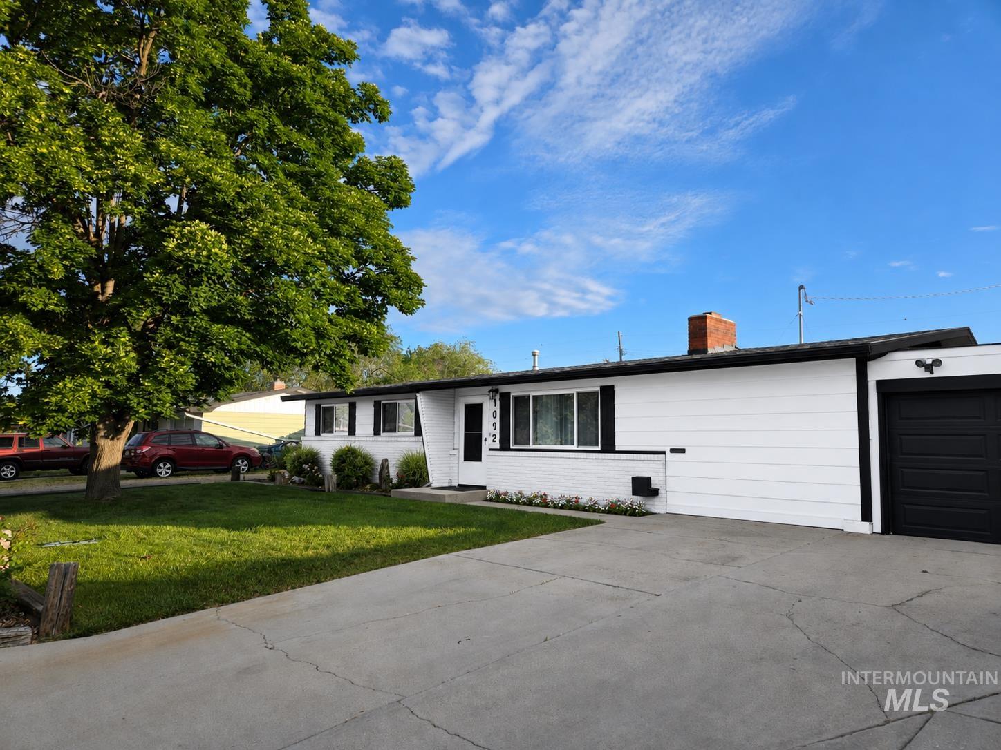 4002 W Normandie Dr. — photo