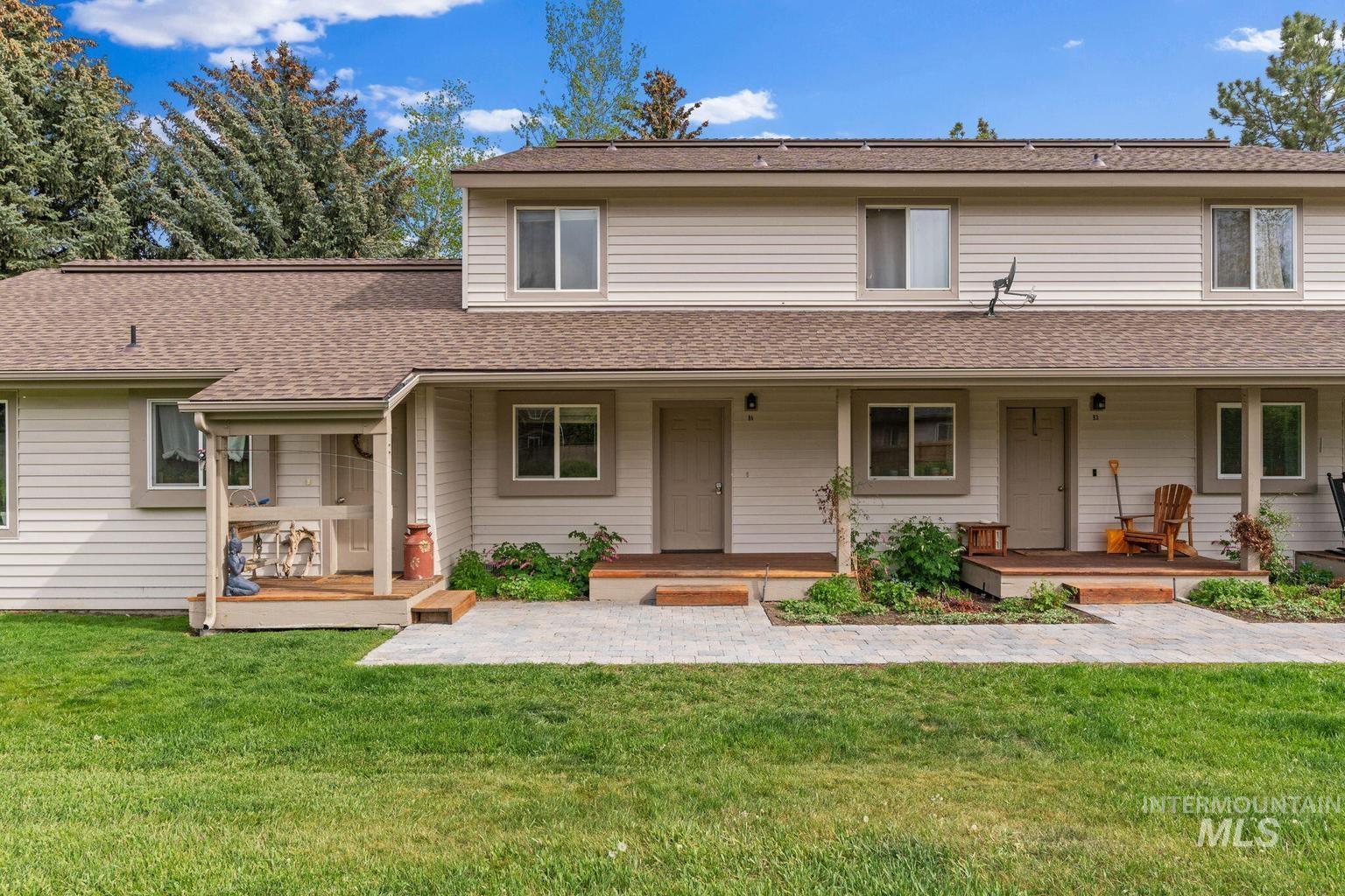 741 Willow Dr — photo