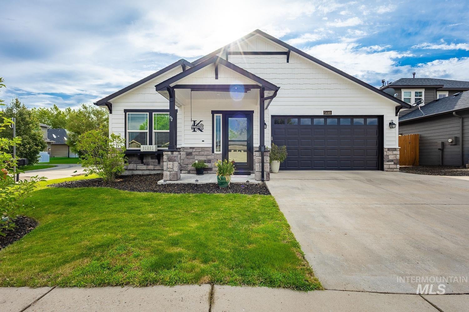 5440 N Landon Creek Pl — photo