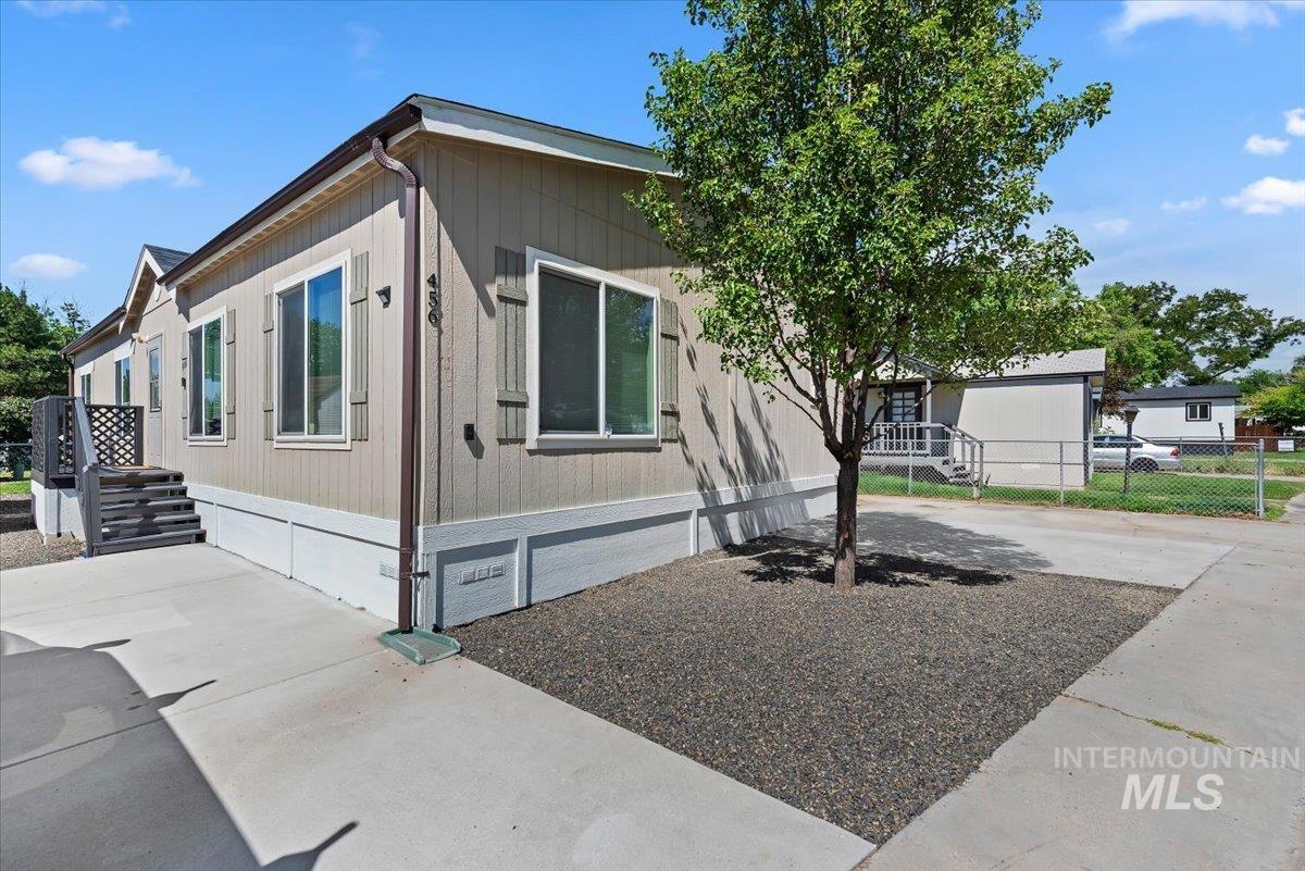 456 W Greenleaf St. — photo