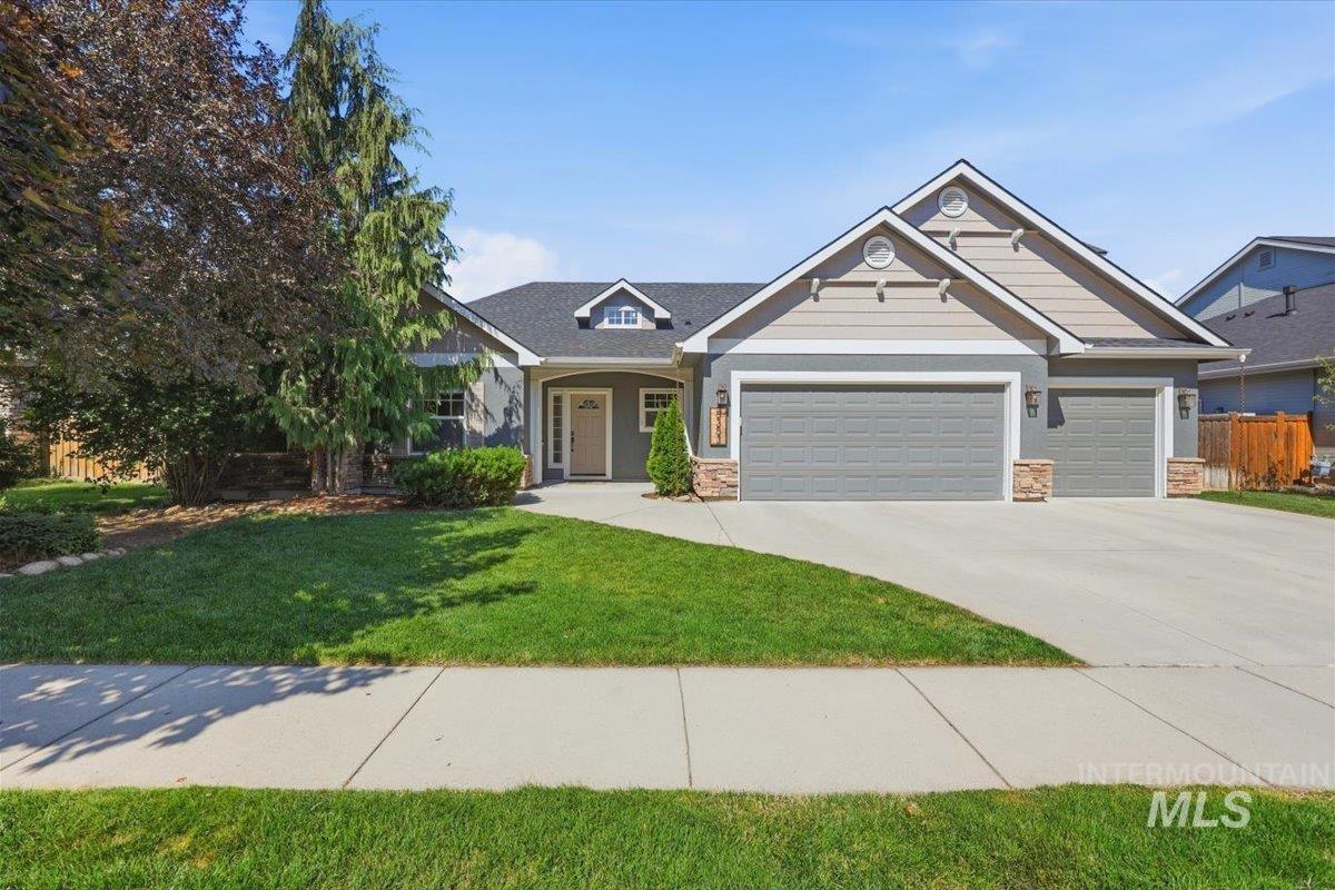 5353 Mink Creek Ave — photo