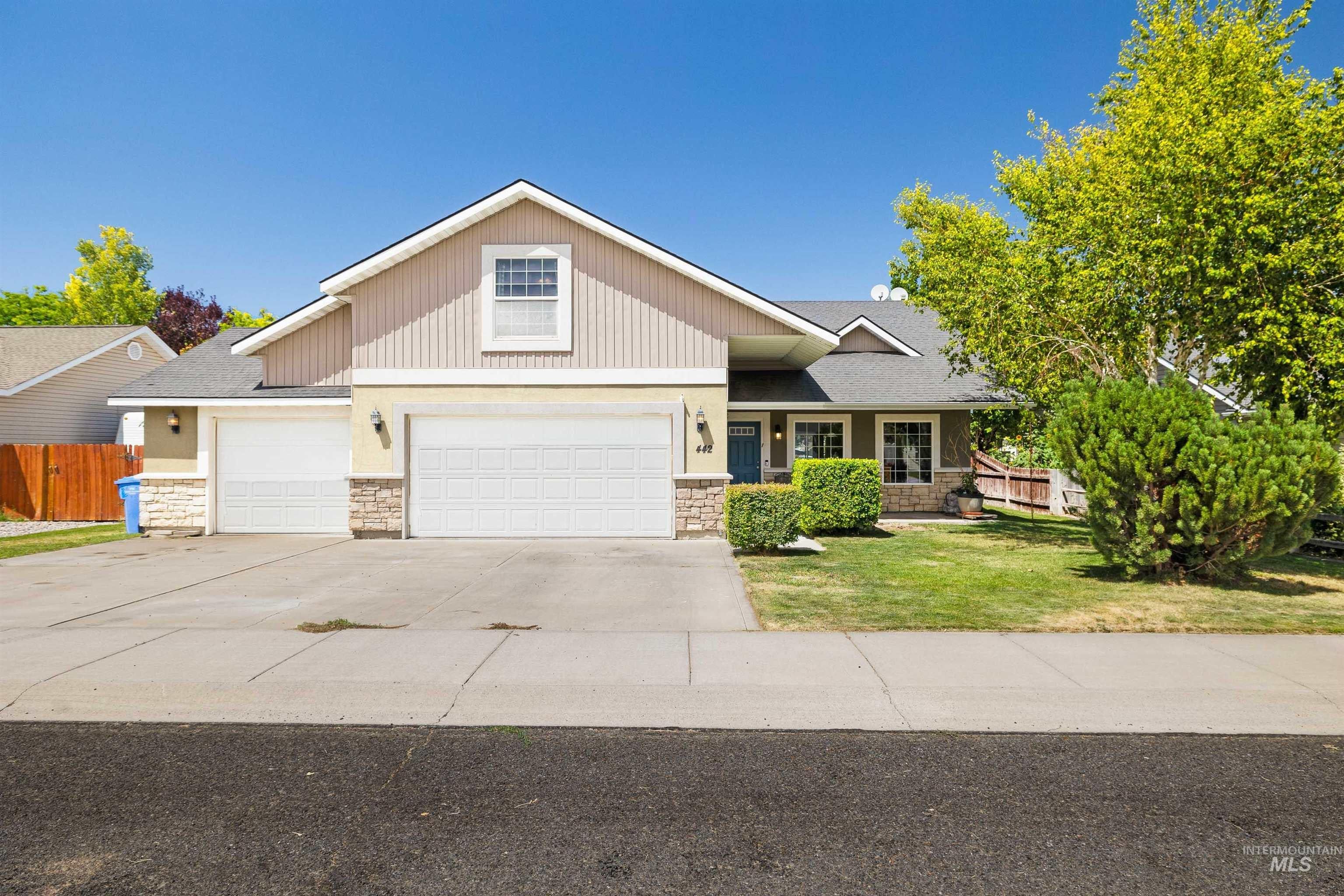 442 Pioneer Path — photo