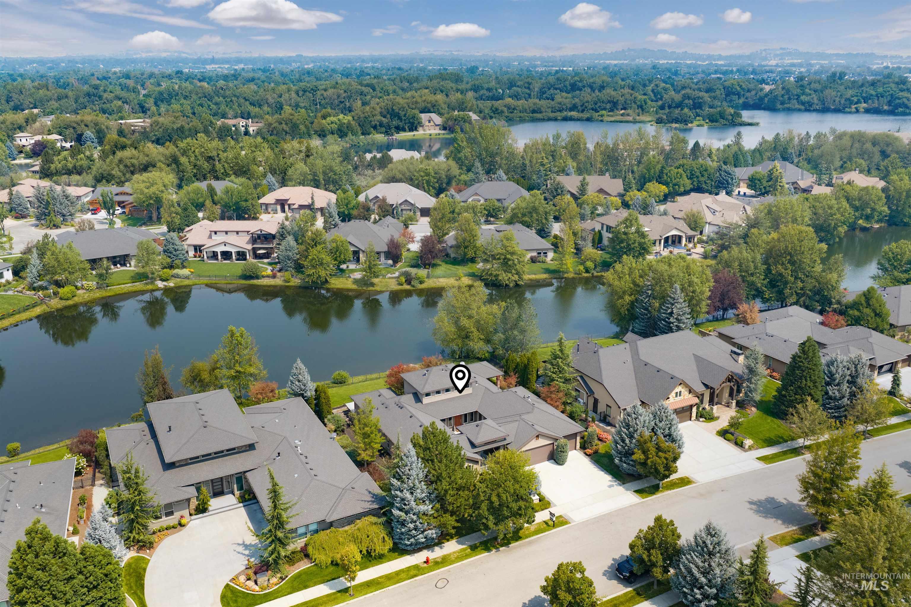 568 E Lakebrook Lane, Eagle, ID 83616 — photo 2
