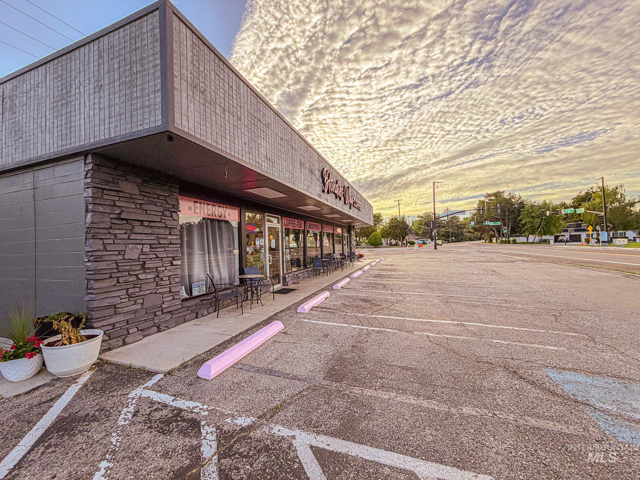 7700 W Goddard — photo