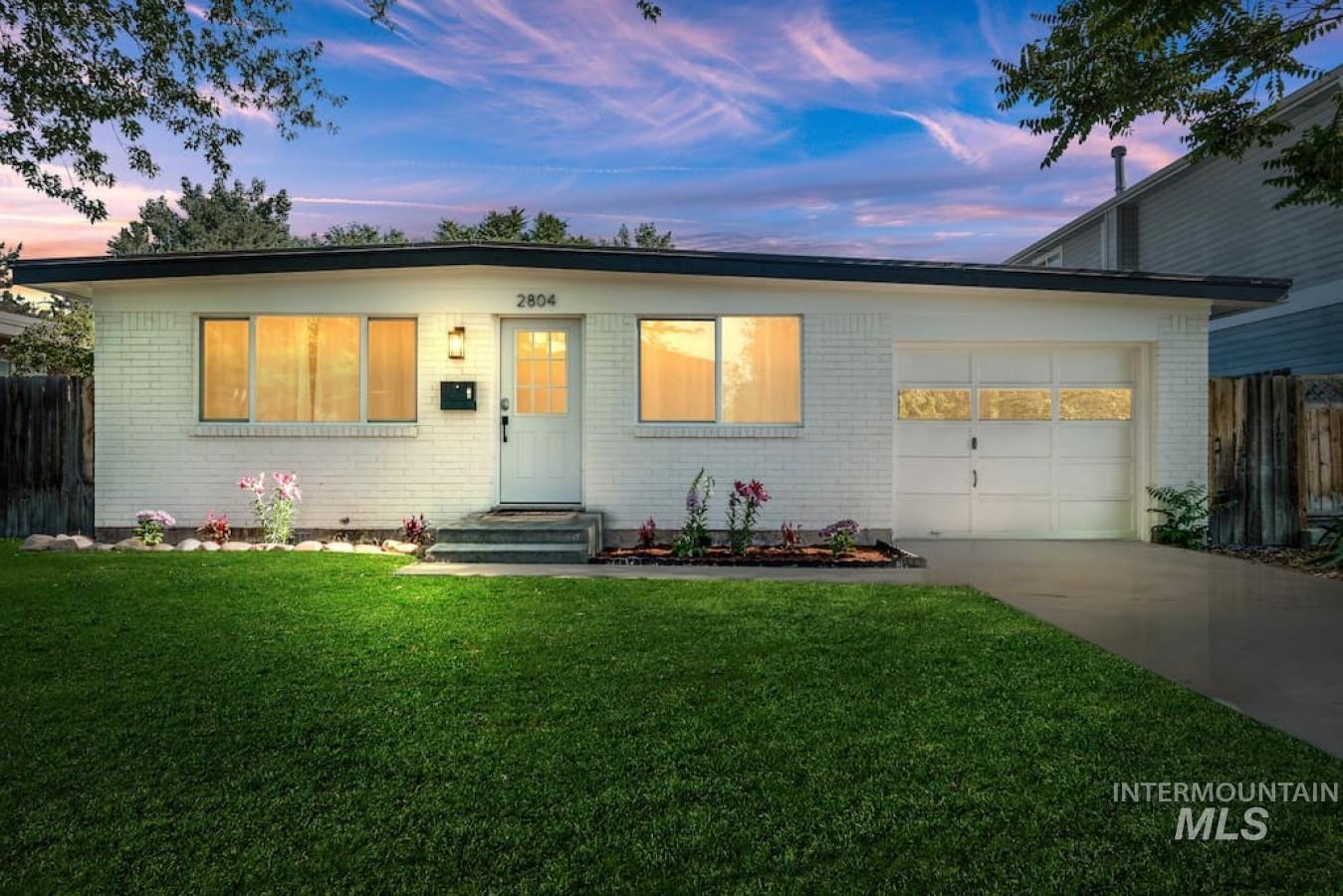 2804 W Regan Ave — photo