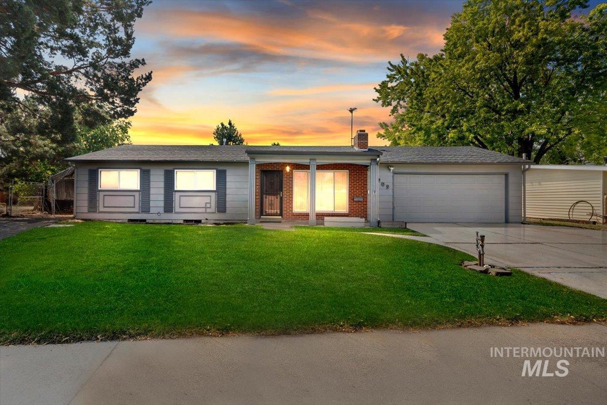6909 W Sunnybrook Dr — photo