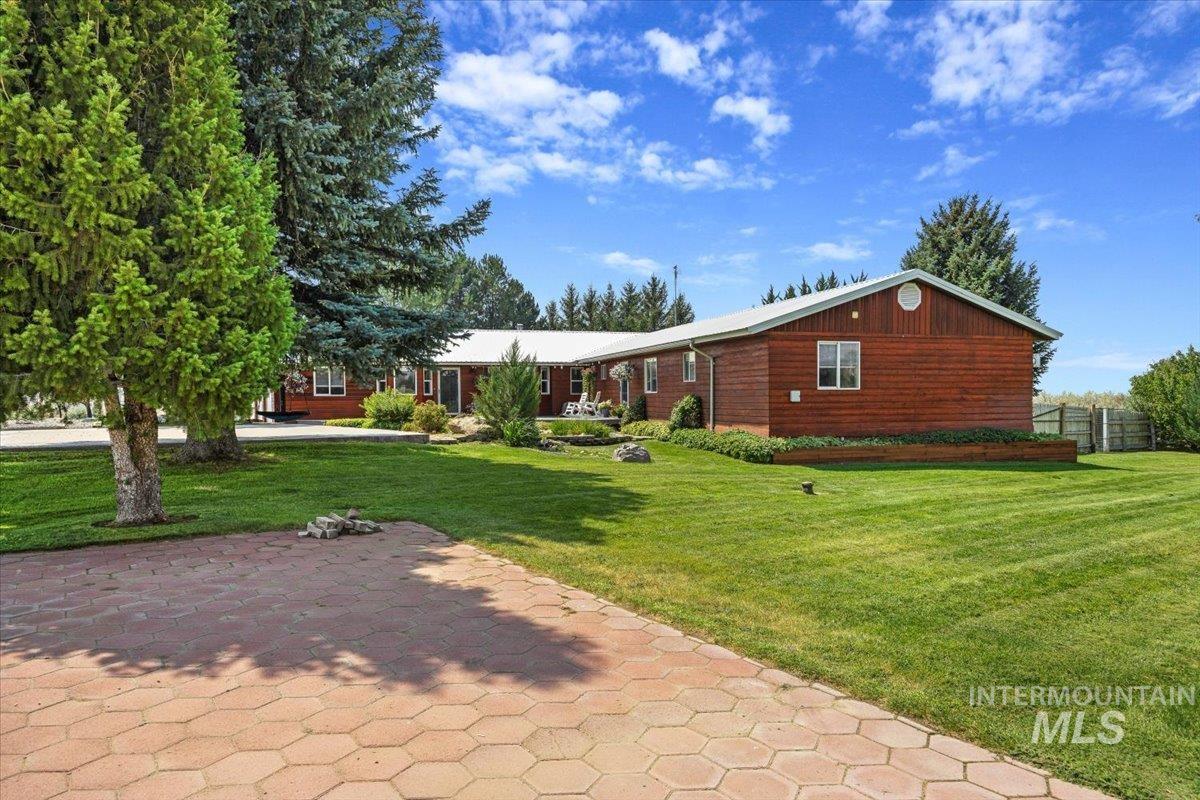 13 N 200 E — photo