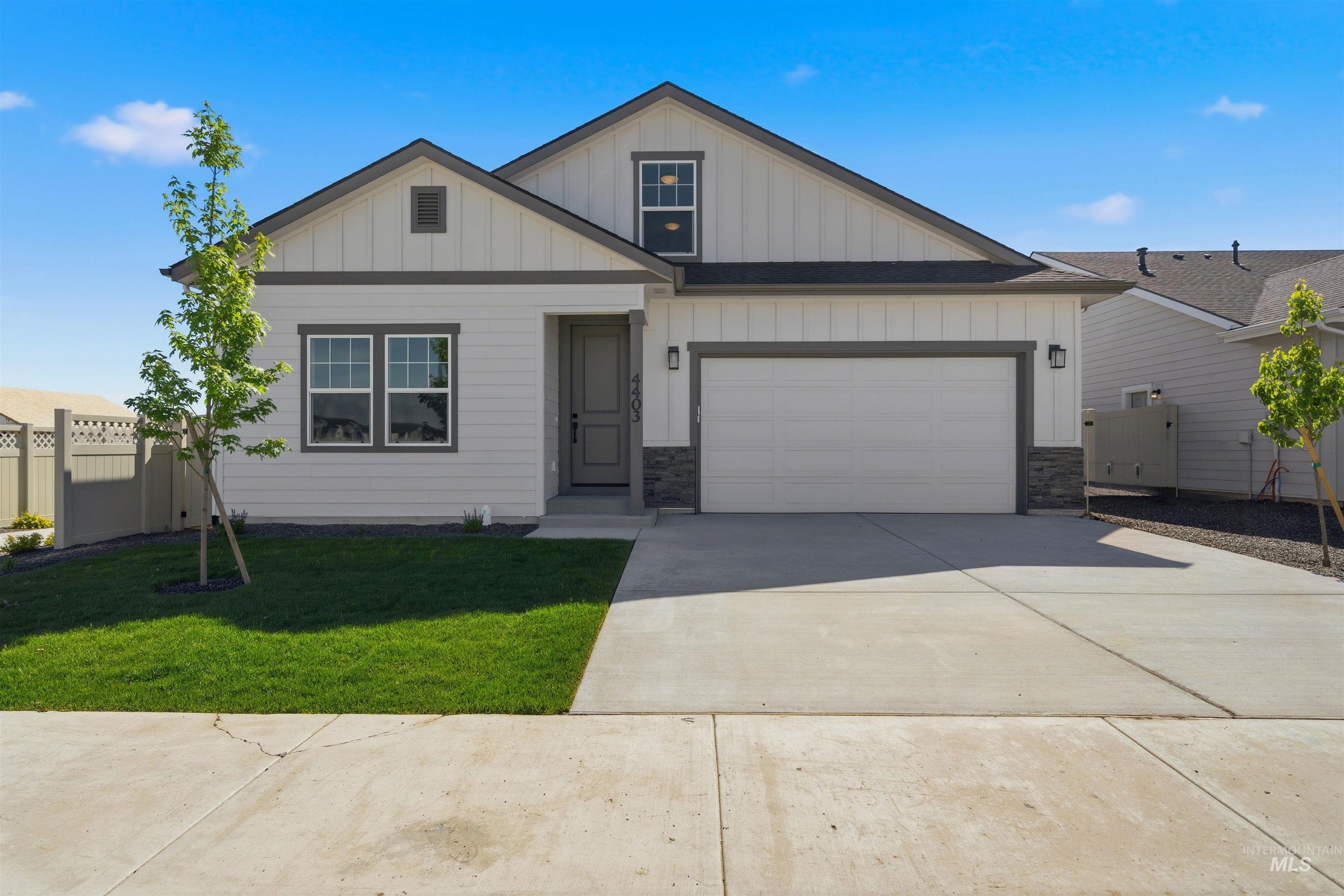4416 Solitude Way — photo