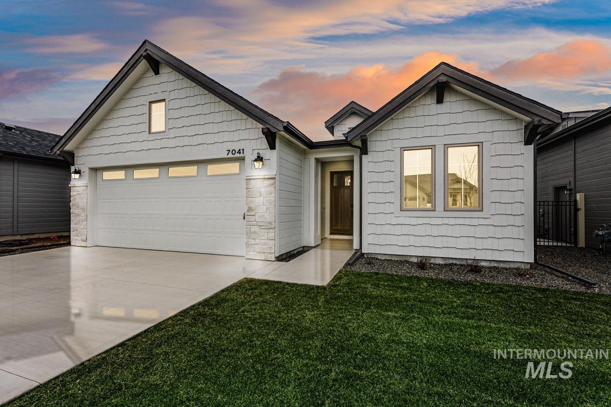 3603 E Cedarhurst Lane — photo