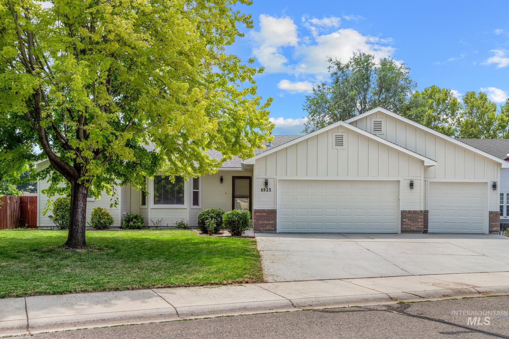 4925 W Tournament Dr — photo