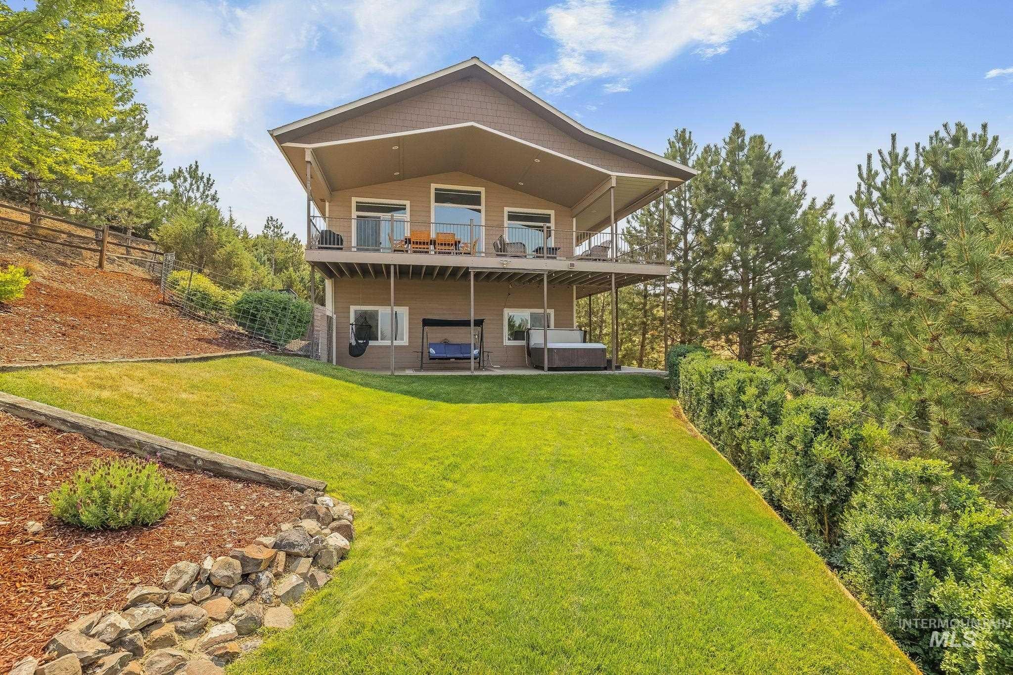 602 Quarry Rd. — photo