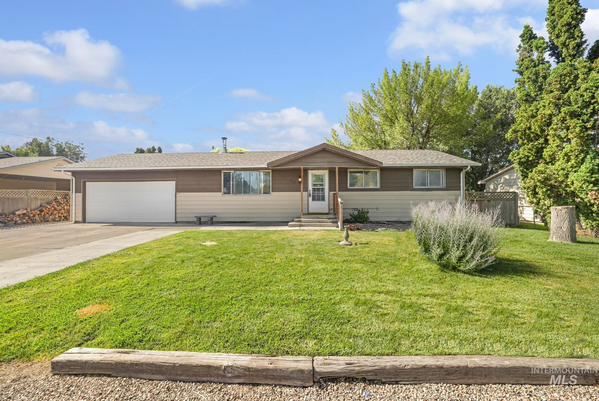 207 Sage St. — photo