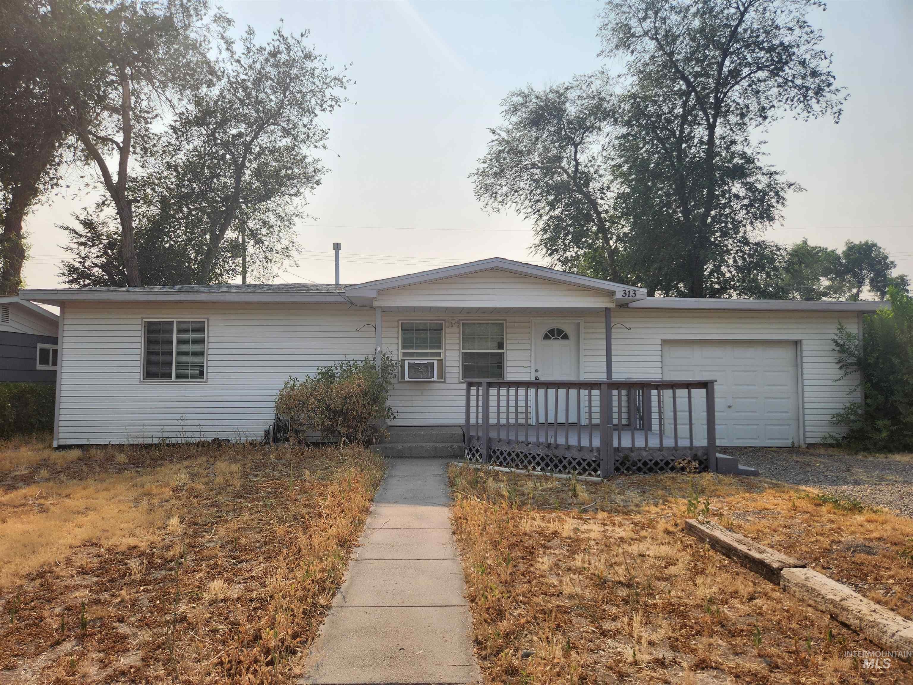 313 Baker Drive — photo