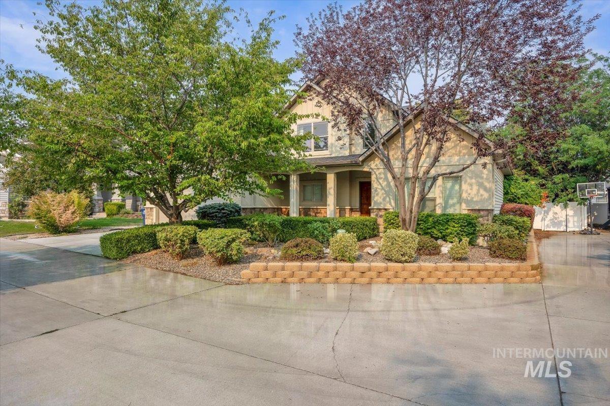 1625 Brookfield Court — photo