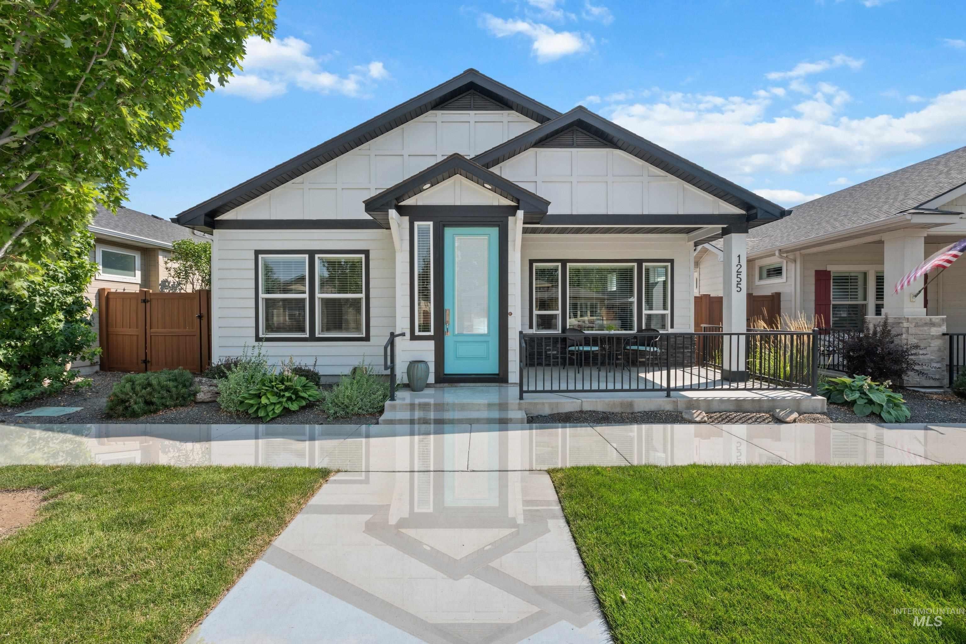1255 E Prairiefire St — photo