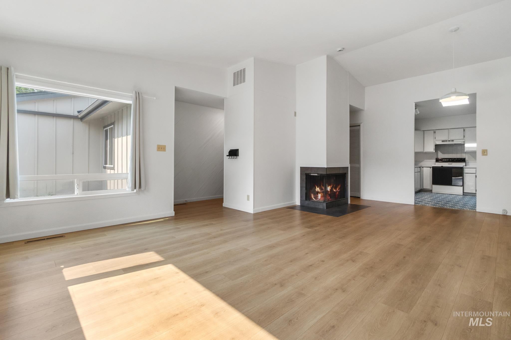 1155 S Abbey Circle — photo