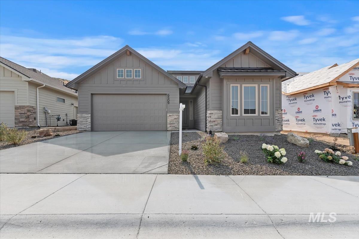 2166 E Rodeo St. — photo