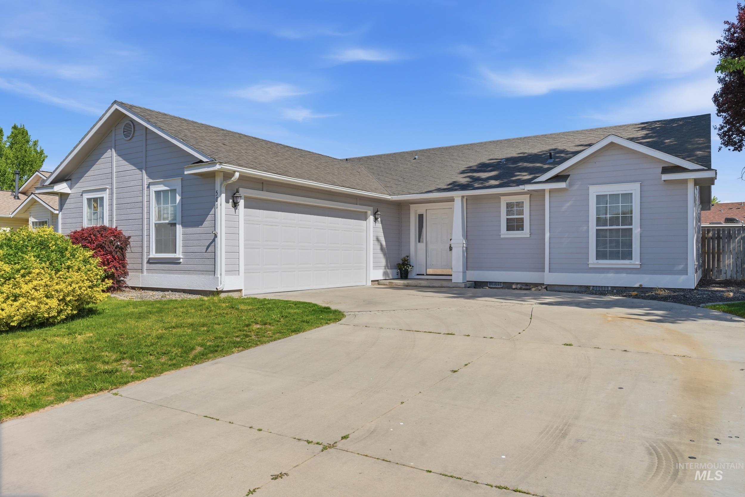 501 E Knights Cir — photo