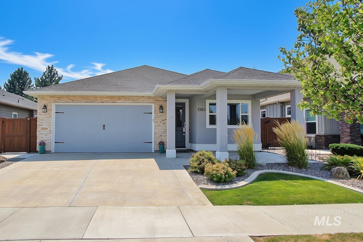 1363 W Bolton Lane — photo