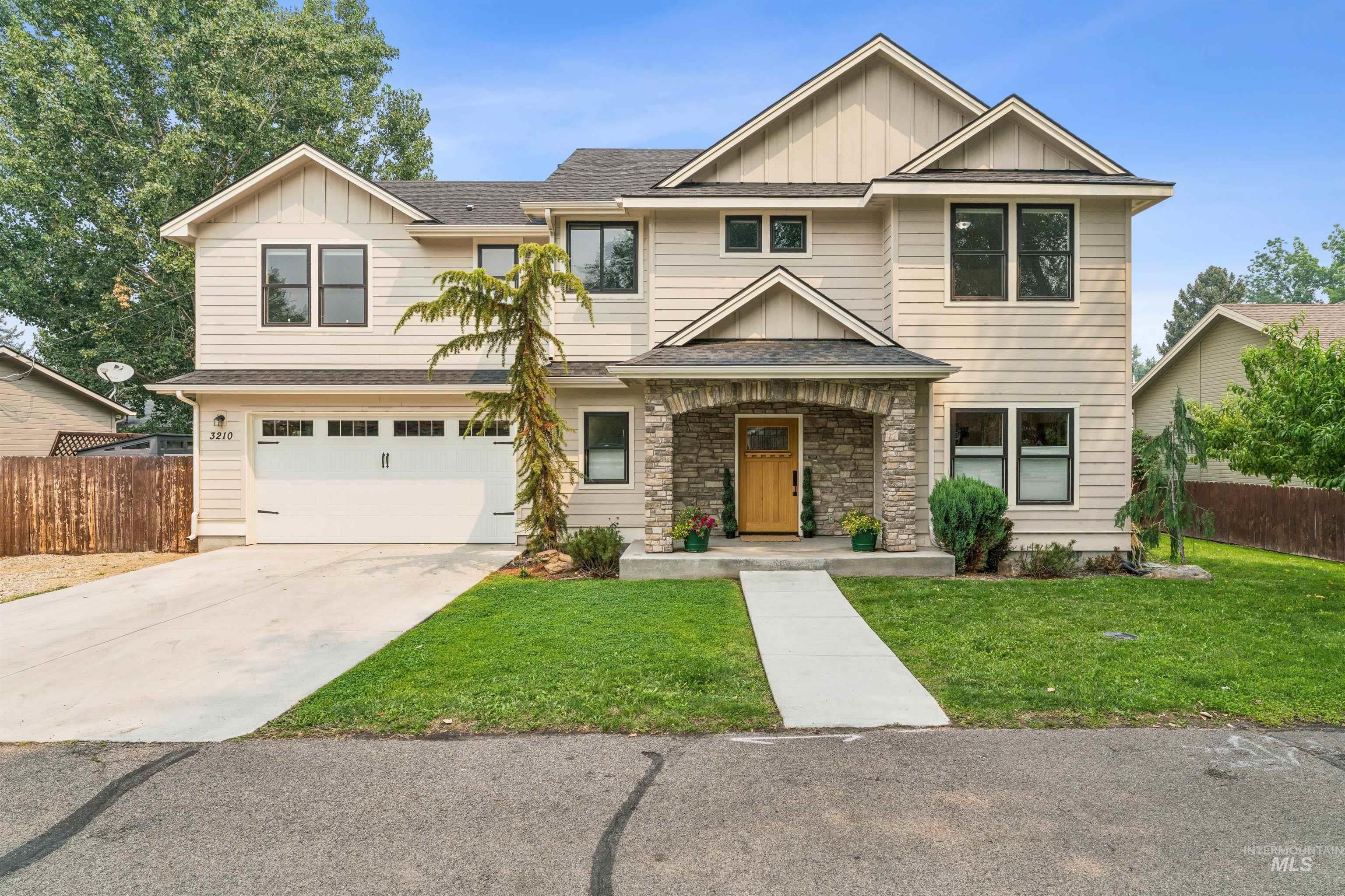 3210 W Bellomy Lane — photo