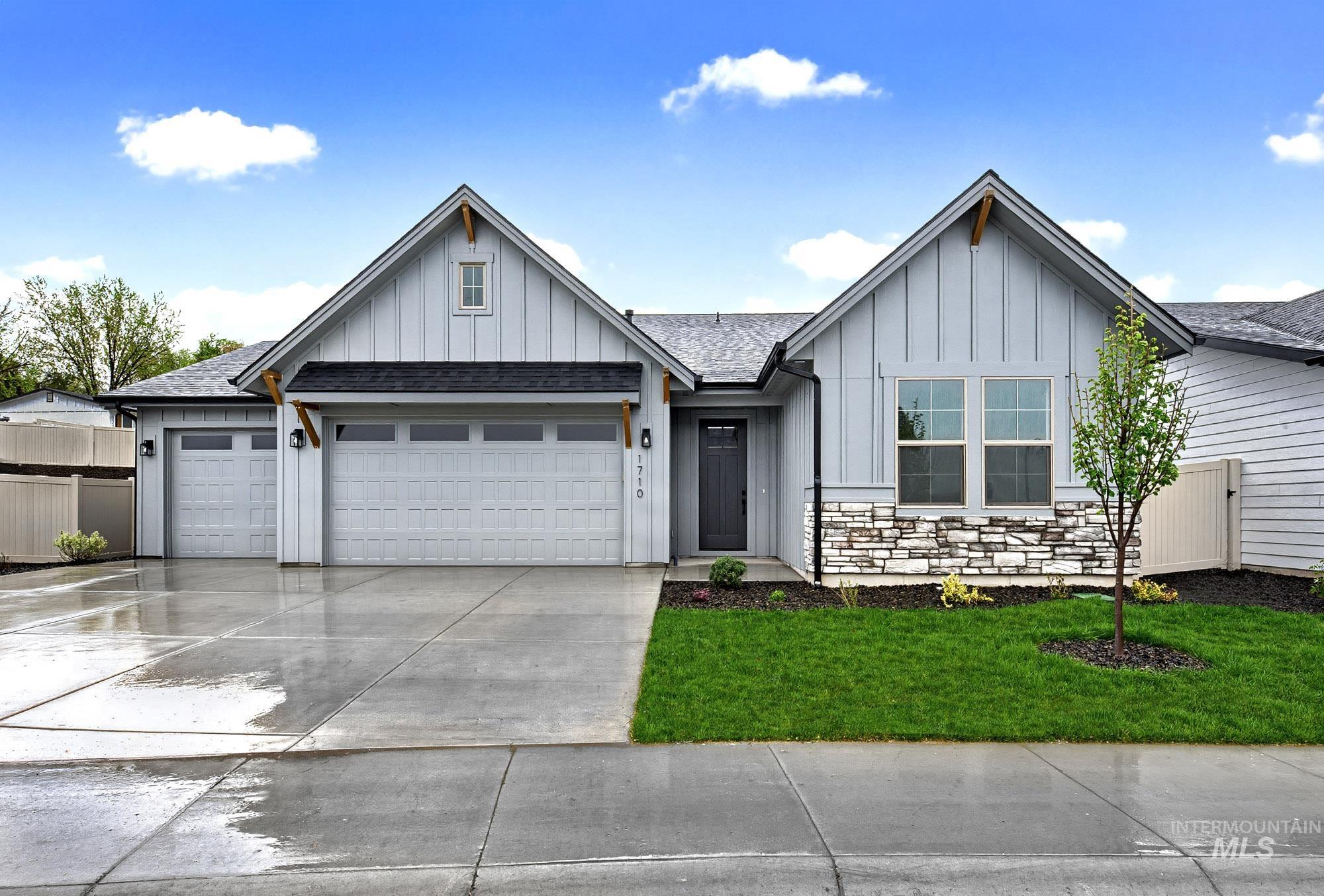 1710 N Green Pine Ln — photo