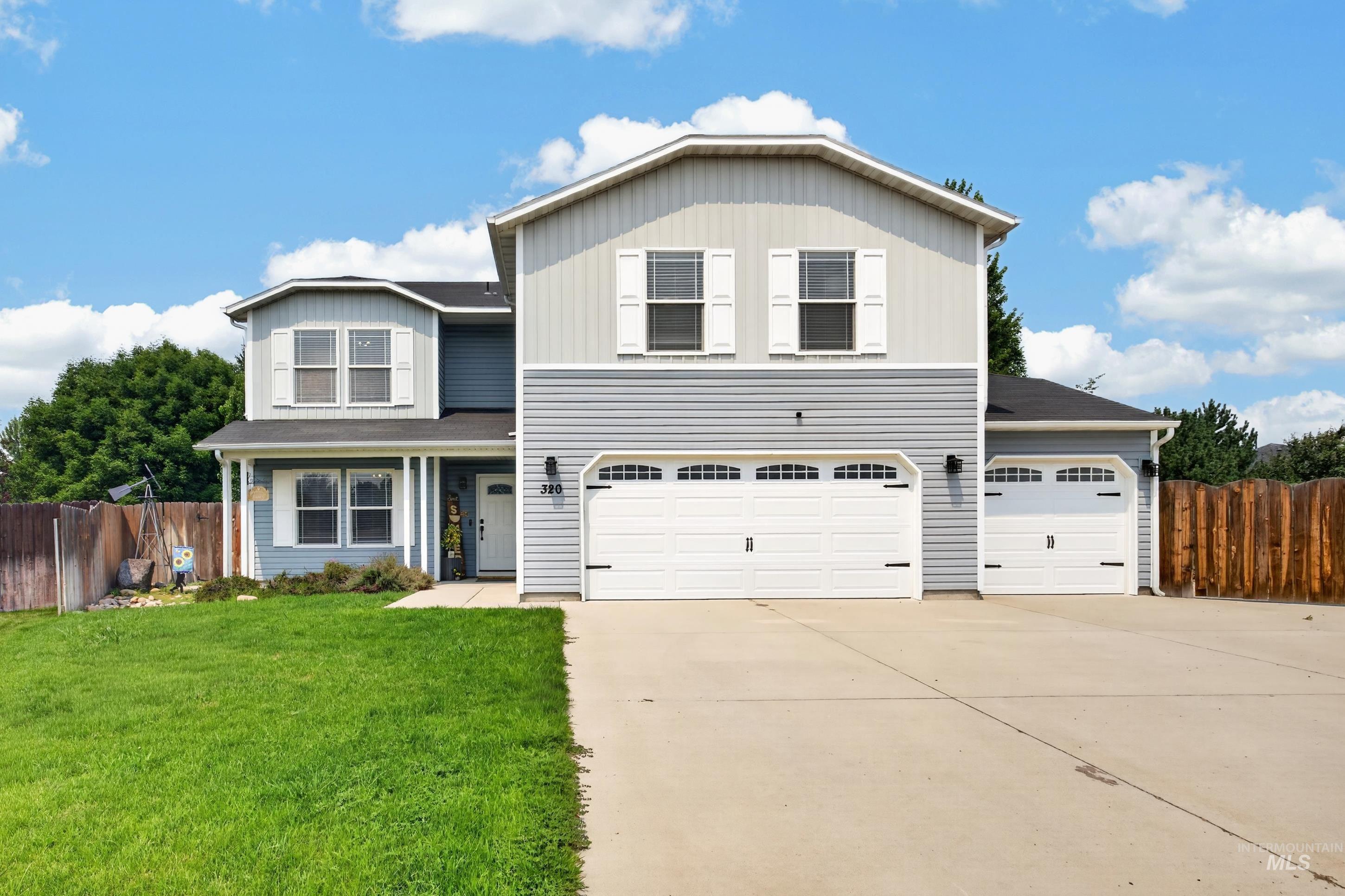 320 E Walcott Lake Ct — photo