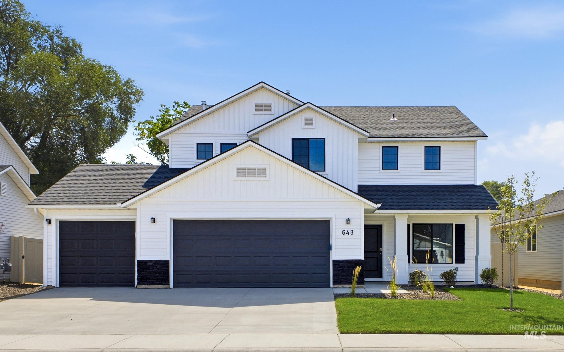 643 W Novak Dr — photo