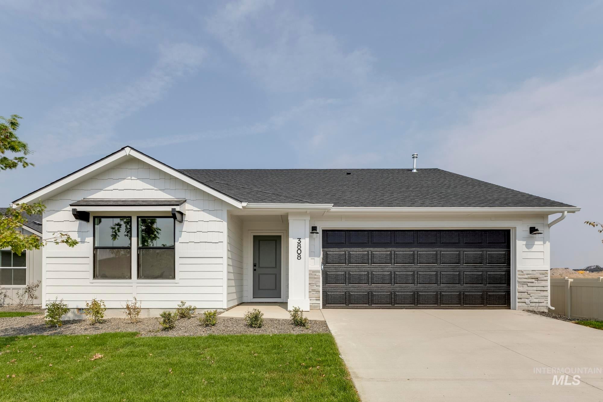 3826 E Freedom Tower Dr — photo