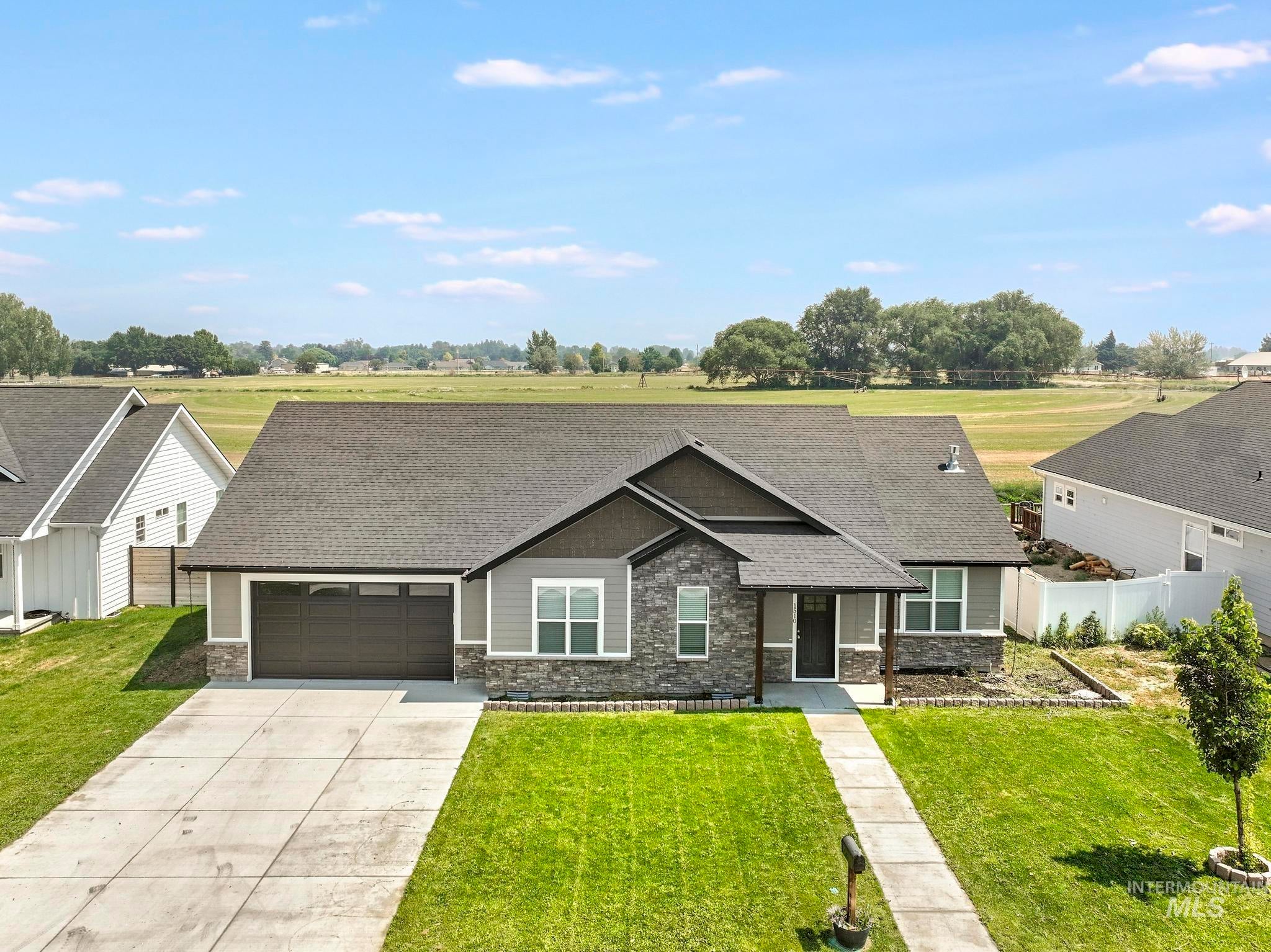 1510 Mountain View Drive — photo