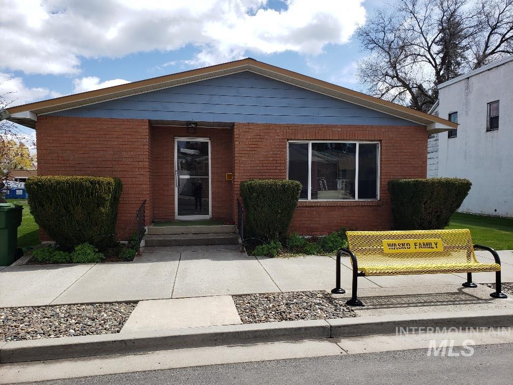 505 Oak Street — photo
