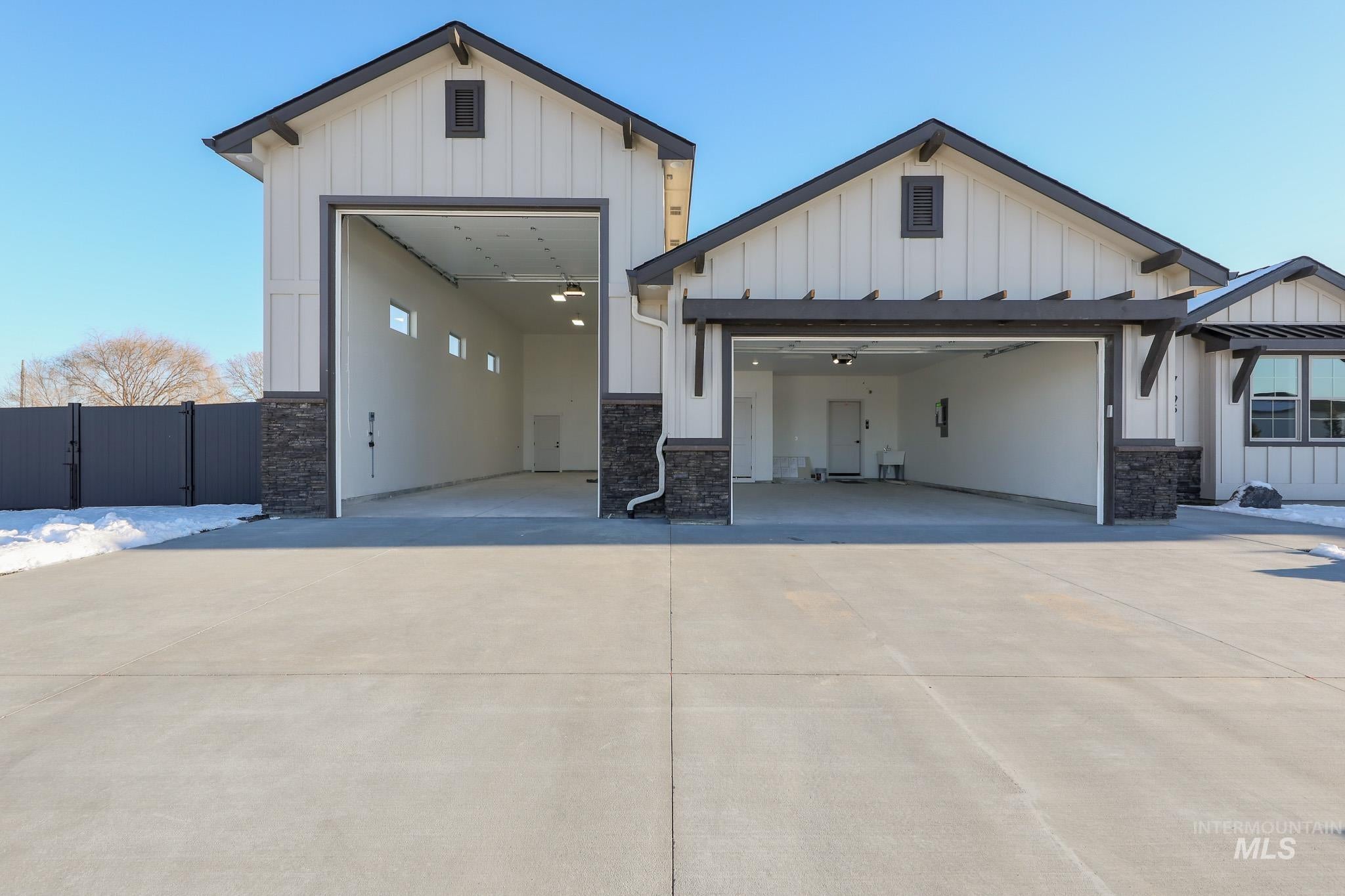 7195 E Merlin Hawk Ct — photo